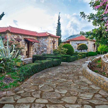 Porto Kalamitsi Stone-Built Bungalows Kardhamili Ngoại thất bức ảnh